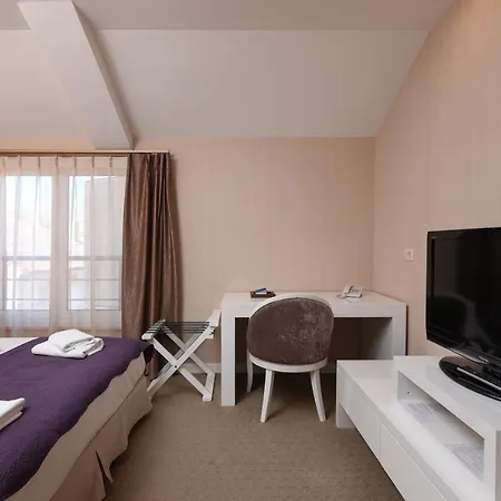 Family Hotel Zanè-3